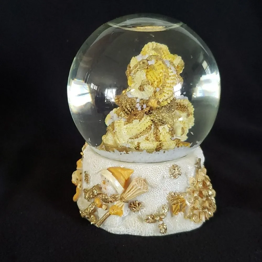 Vintage Resin Snowman Christmas Snow Globe Snowglobe